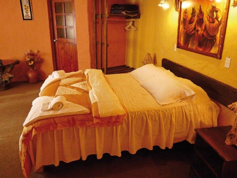 Hotel Kuntur Wassi Кабанаконде Екстериор снимка