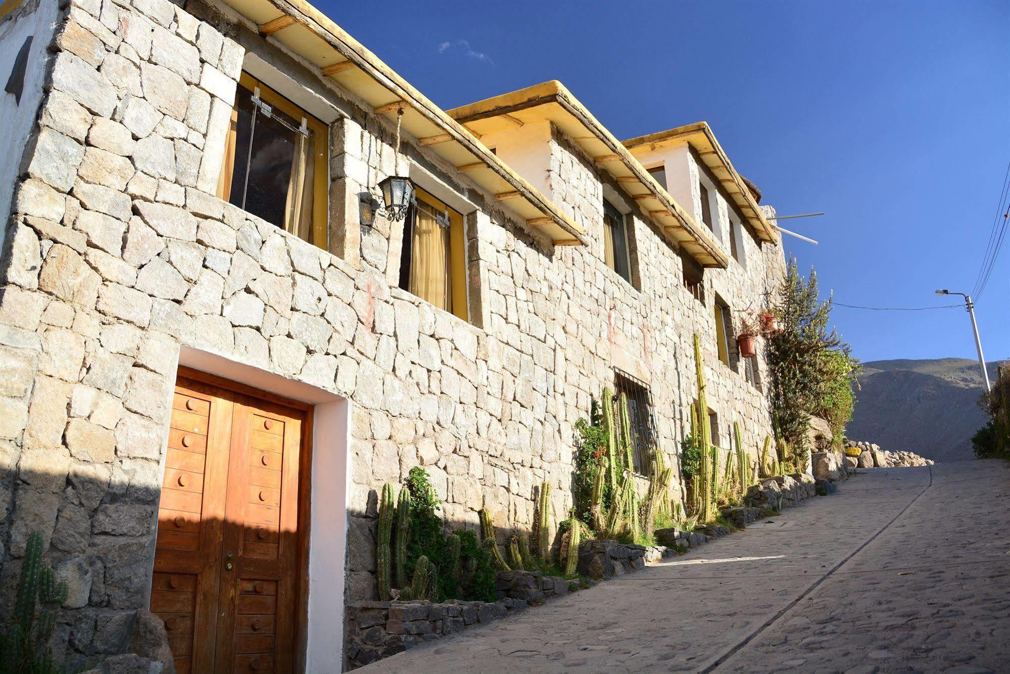 Hotel Kuntur Wassi Кабанаконде Екстериор снимка