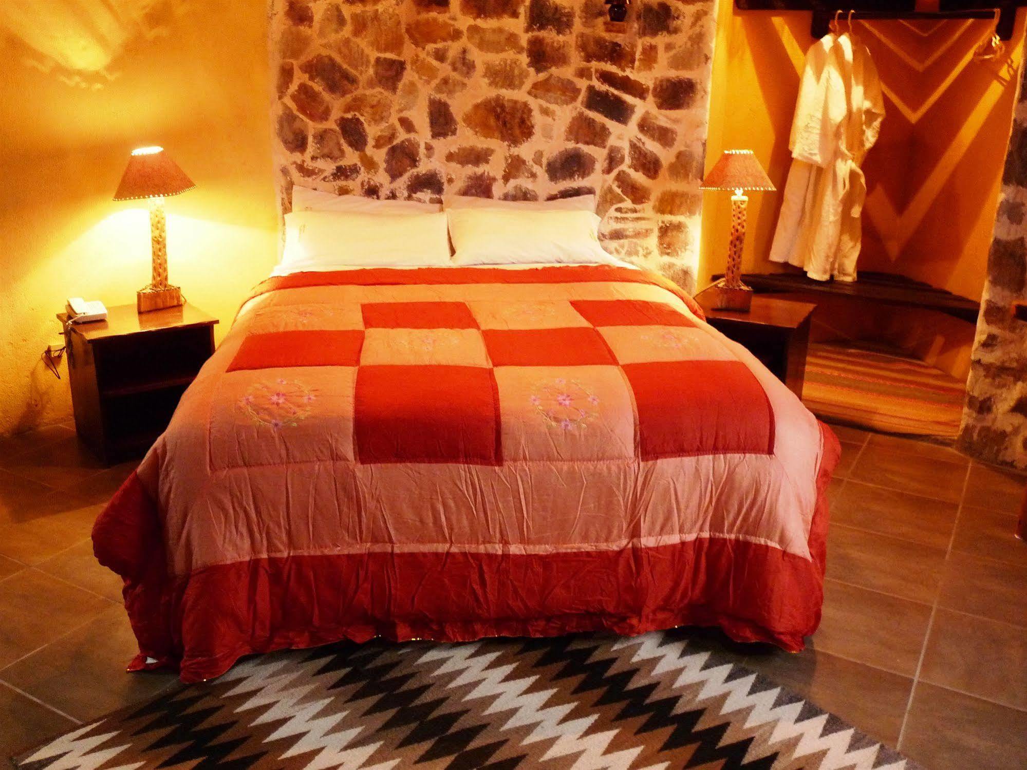 Hotel Kuntur Wassi Кабанаконде Екстериор снимка