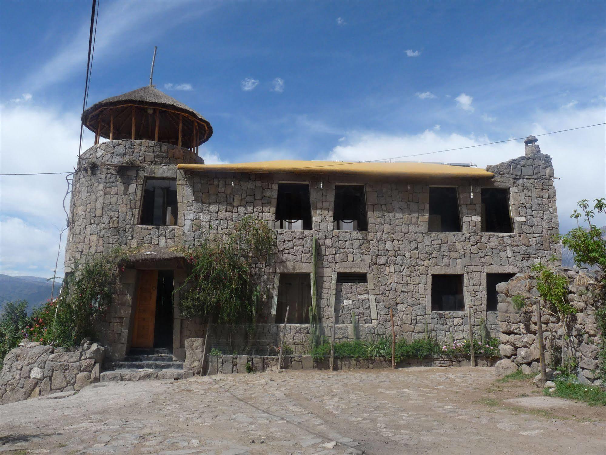 Hotel Kuntur Wassi Кабанаконде Екстериор снимка